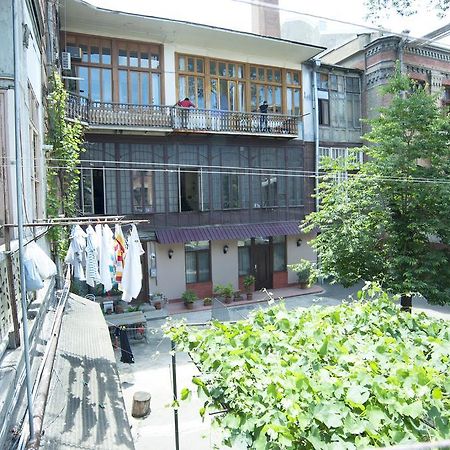 Apartment in Purtseladze Street Tbilisi Exterior foto