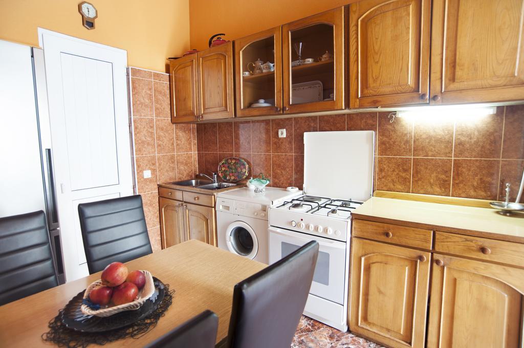 Apartment in Purtseladze Street Tbilisi Exterior foto